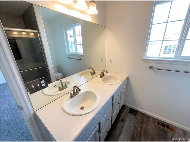 12113 E 2nd Dr, Aurora, CO 80011