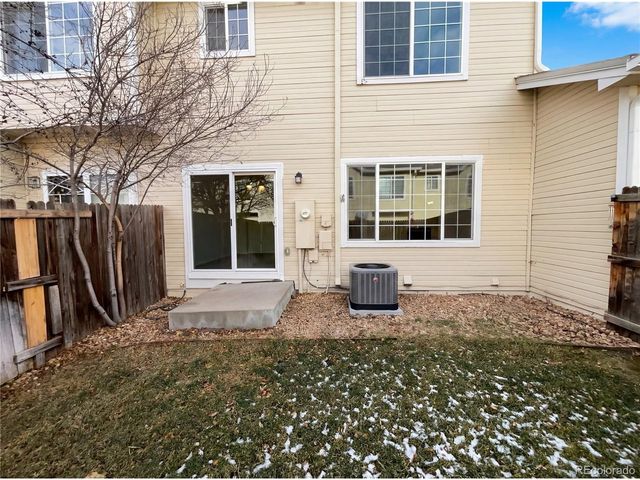12113 E 2nd Dr, Aurora, CO 80011