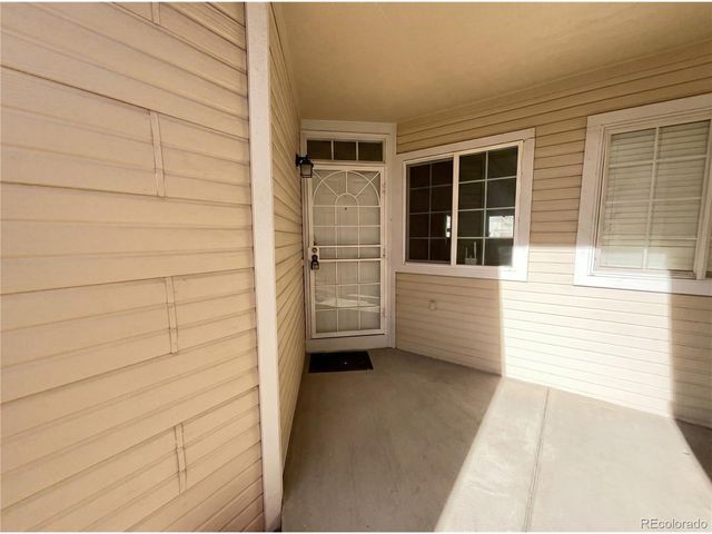 12113 E 2nd Dr, Aurora, CO 80011