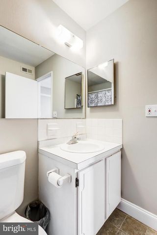 425 VALLEYBROOK DR, Lancaster, PA 17601