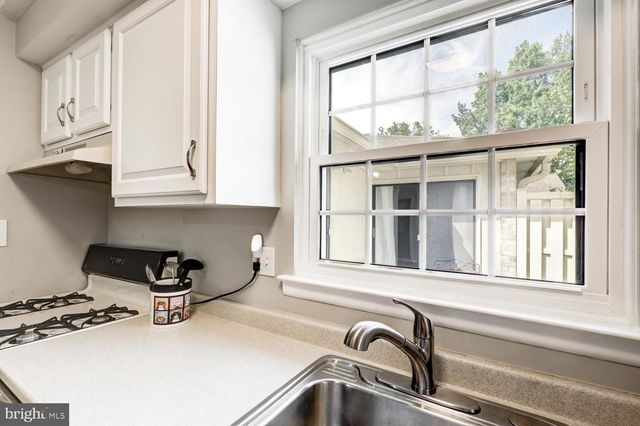 425 VALLEYBROOK DR, Lancaster, PA 17601