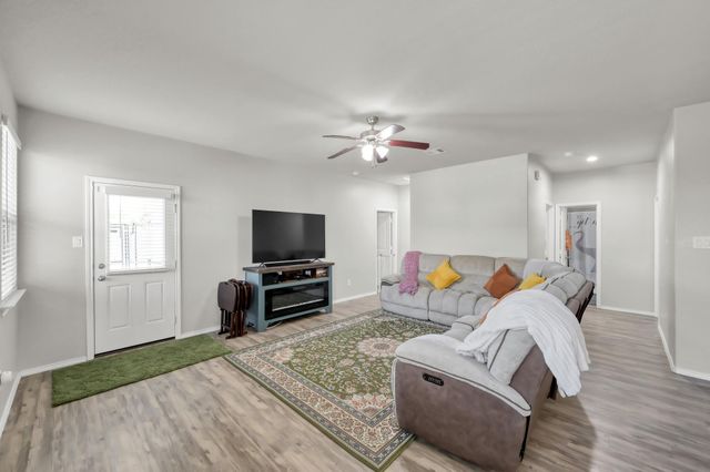 2315 Strong Horse Drive, Conroe, TX 77301