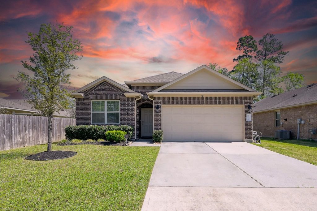 2315 Strong Horse Drive, Conroe, TX 77301