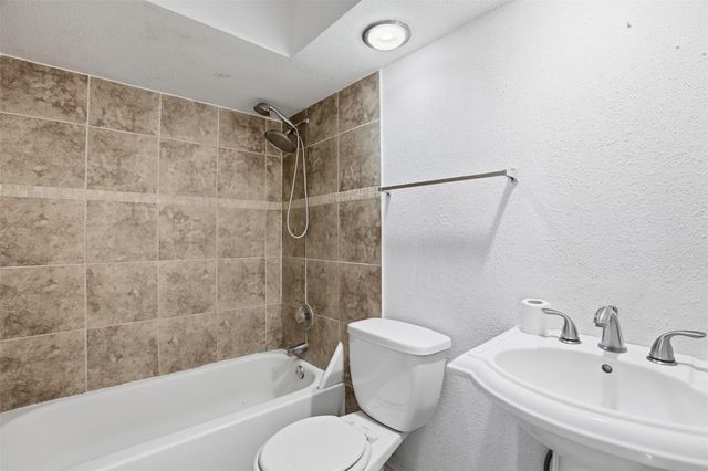 10306 Jillana Kaye Drive, Houston, TX 77086