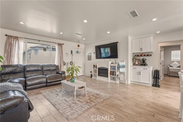 1532 W 221st Street, Torrance, CA 90501