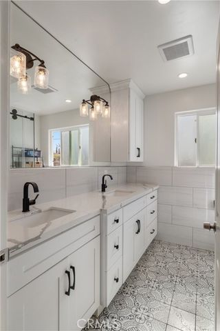 1532 W 221st Street, Torrance, CA 90501