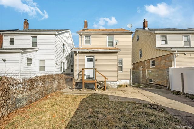 24018 144th Avenue, Rosedale, NY 11422