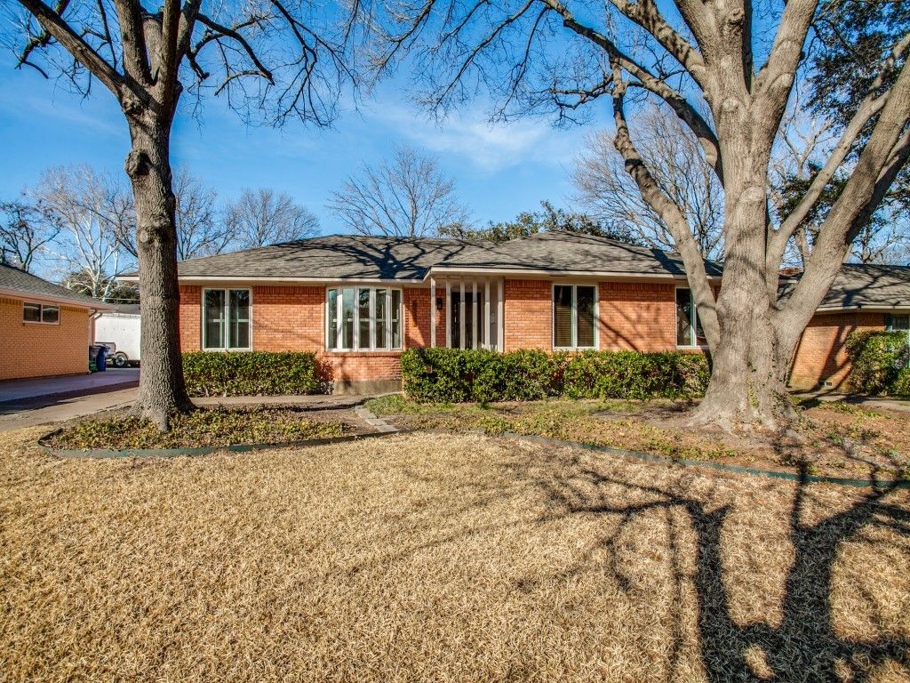 6327 Town Hill Lane, Dallas, TX 75214