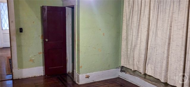 218 W 38th Street, Savannah, GA 31401