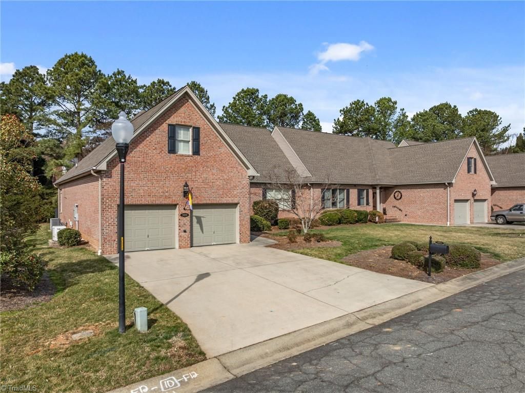2000 Muirfield Court, Elon, NC 27244