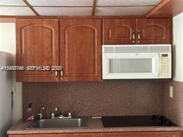 17570 Atlantic Boulevard 407, Sunny Isles Beach, FL 33160