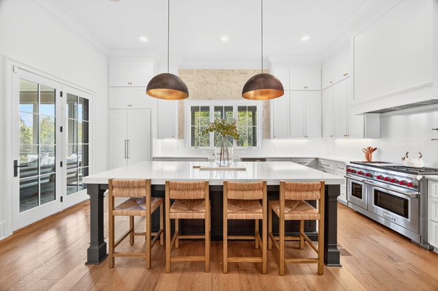 9307 Double Run Ct, College Grove, TN 37046