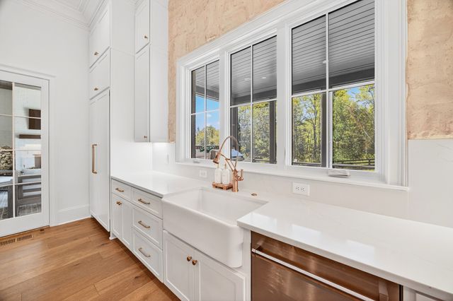 9307 Double Run Ct, College Grove, TN 37046