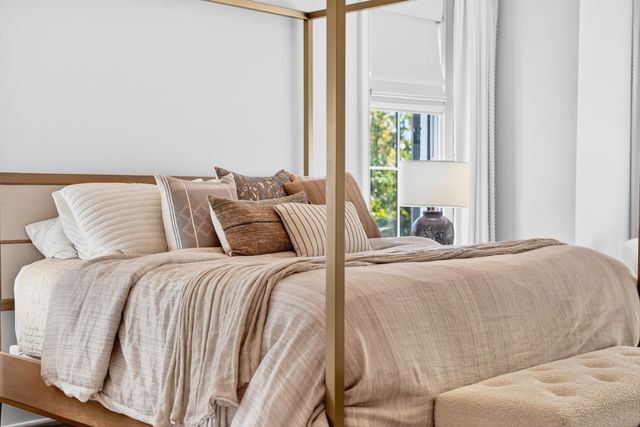 9307 Double Run Ct, College Grove, TN 37046