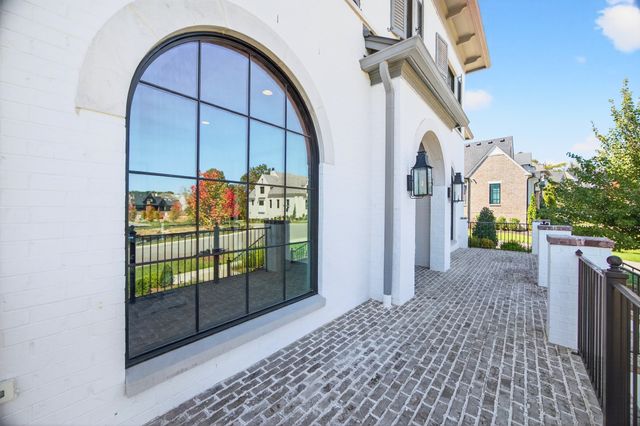 9307 Double Run Ct, College Grove, TN 37046