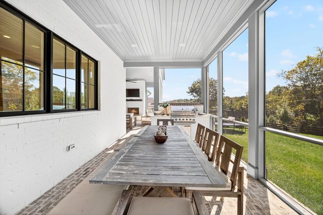 9307 Double Run Ct, College Grove, TN 37046