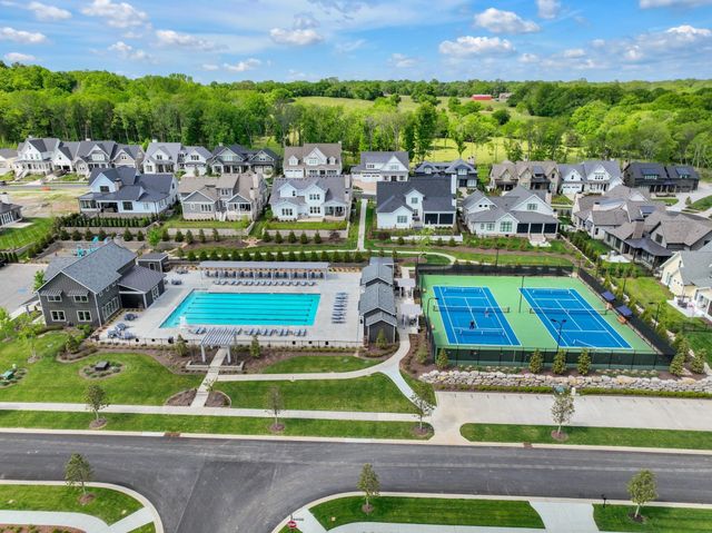 9307 Double Run Ct, College Grove, TN 37046