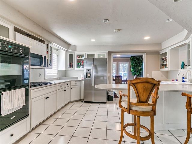 8101 Brownsville Lane, Bethany, OK 73008