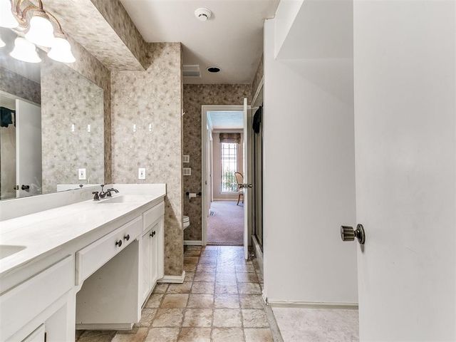 8101 Brownsville Lane, Bethany, OK 73008
