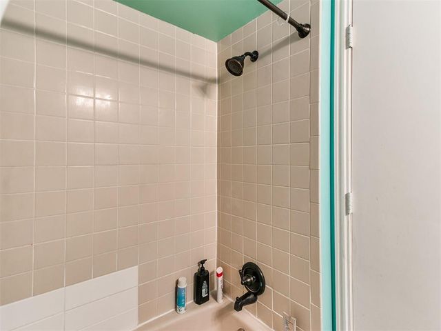 8101 Brownsville Lane, Bethany, OK 73008
