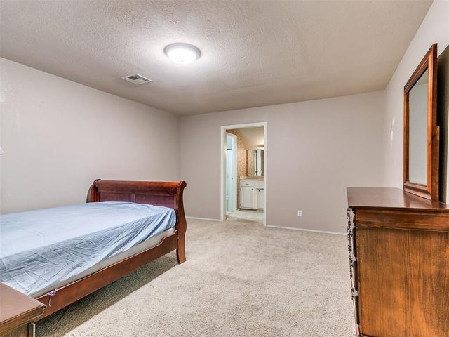 8101 Brownsville Lane, Bethany, OK 73008