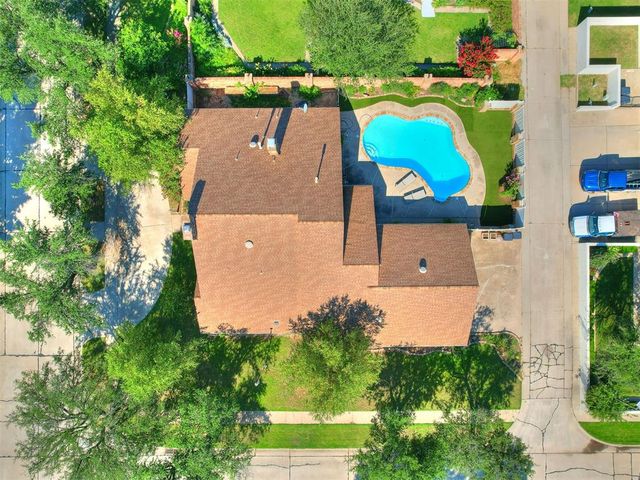 8101 Brownsville Lane, Bethany, OK 73008