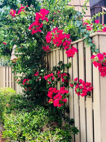 1120 11th Court, Palm Beach Gardens, FL 33410