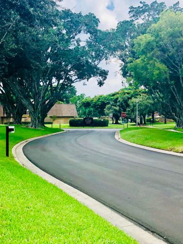 1120 11th Court, Palm Beach Gardens, FL 33410