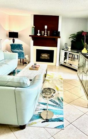 1120 11th Court, Palm Beach Gardens, FL 33410