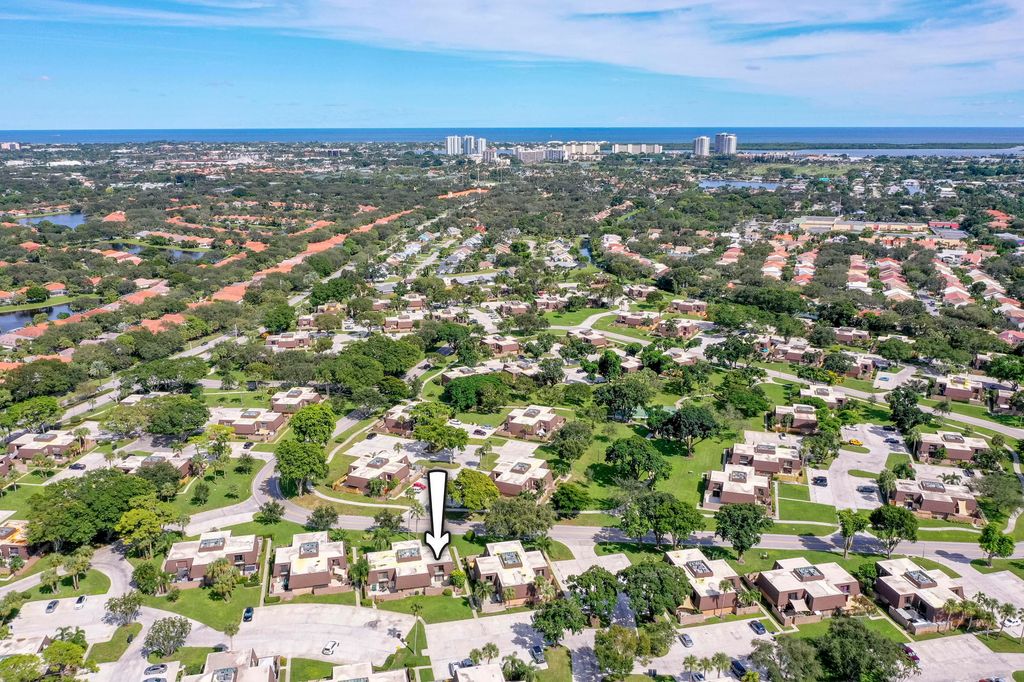 1120 11th Court, Palm Beach Gardens, FL 33410