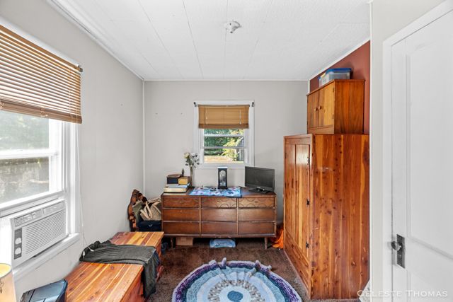 1641 N Buys Road, Laketon Twp, MI 49445