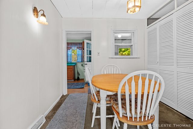 1641 N Buys Road, Laketon Twp, MI 49445