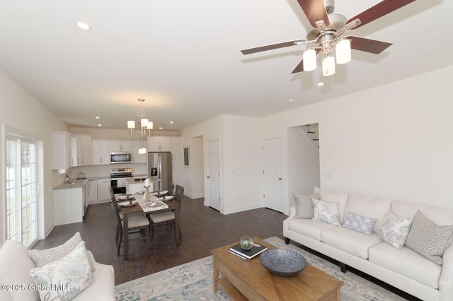 2 Balsam Court, Ballston, NY 12019