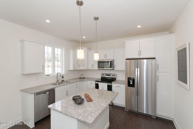 2 Balsam Court, Ballston, NY 12019