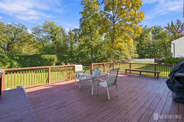 1 Pine Ridge Drive, Edison, NJ 08820