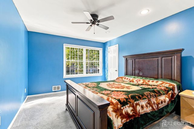 1 Pine Ridge Drive, Edison, NJ 08820