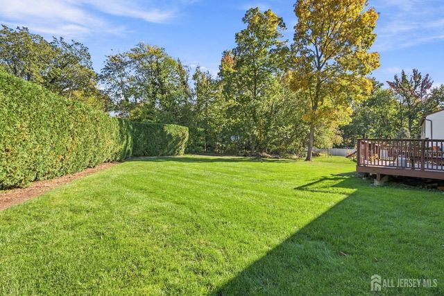 1 Pine Ridge Drive, Edison, NJ 08820