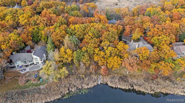 1729 Heron Ridge Drive, Bloomfield Hills, MI 48302