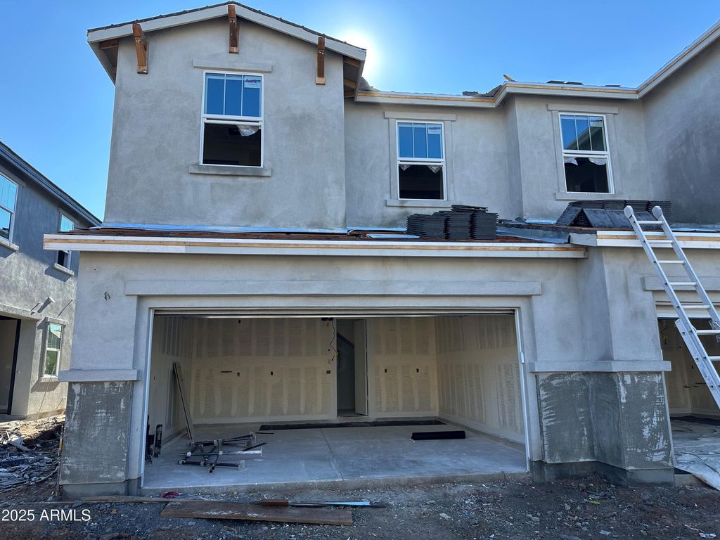 5825 E ZACHARY Drive, Phoenix, AZ 85054