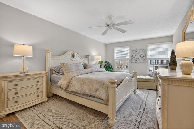 210 COUNTRY FARMS RD, Marlton, NJ 08053