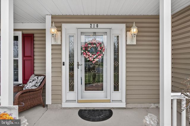 210 COUNTRY FARMS RD, Marlton, NJ 08053