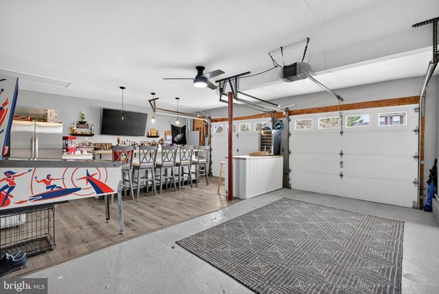 210 COUNTRY FARMS RD, Marlton, NJ 08053