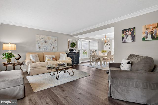 210 COUNTRY FARMS RD, Marlton, NJ 08053