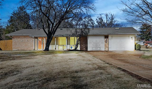 1503 Papillon Drive, St Louis, MO 63146