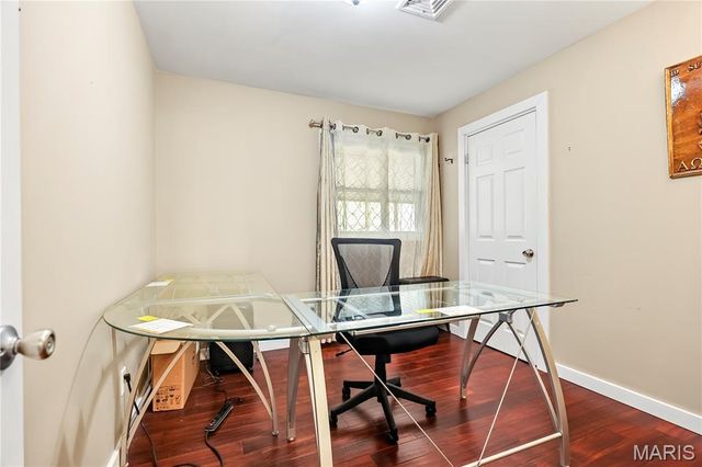 1503 Papillon Drive, St Louis, MO 63146