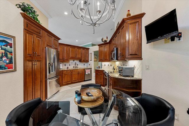 4663 Carlton Golf Drive, Wellington, FL 33449