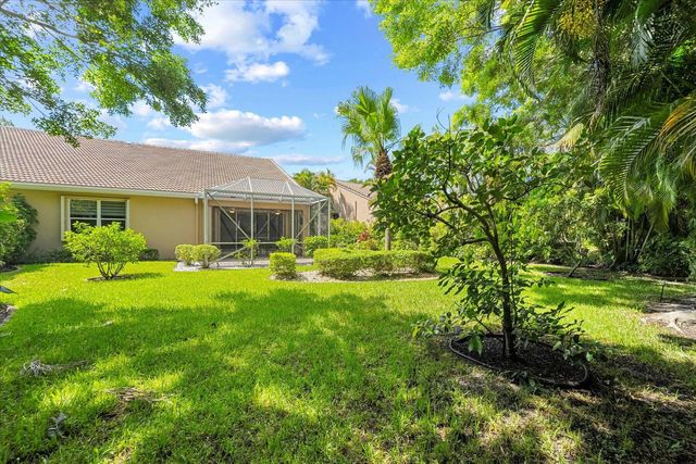 4663 Carlton Golf Drive, Wellington, FL 33449