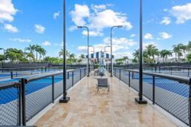 4663 Carlton Golf Drive, Wellington, FL 33449