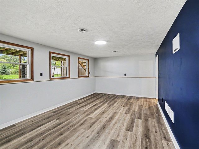 1825 Oak Park Drive, Muskegon, MI 49442