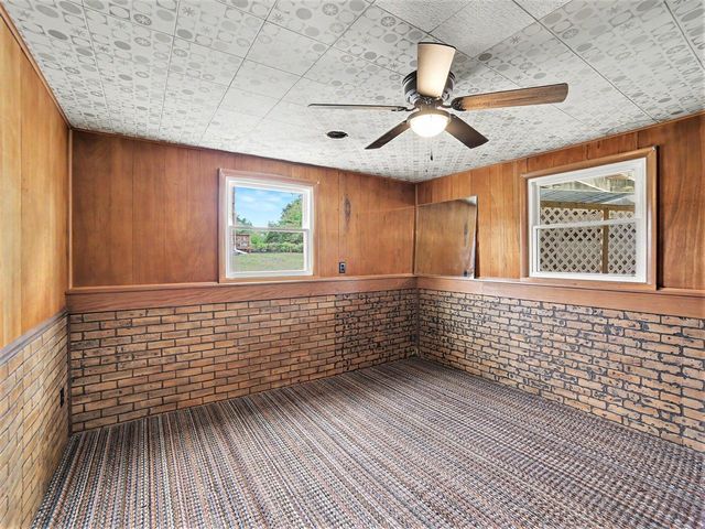 1825 Oak Park Drive, Muskegon, MI 49442
